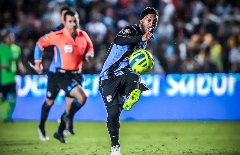 击力很强 击力很强